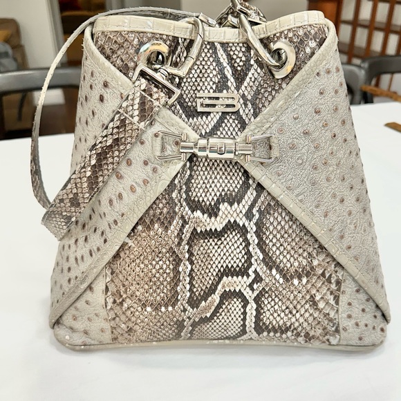 BSWANKY Sophie Python Convertible Backpack/Purse Gray w/silver accents_Like New - Picture 4 of 13